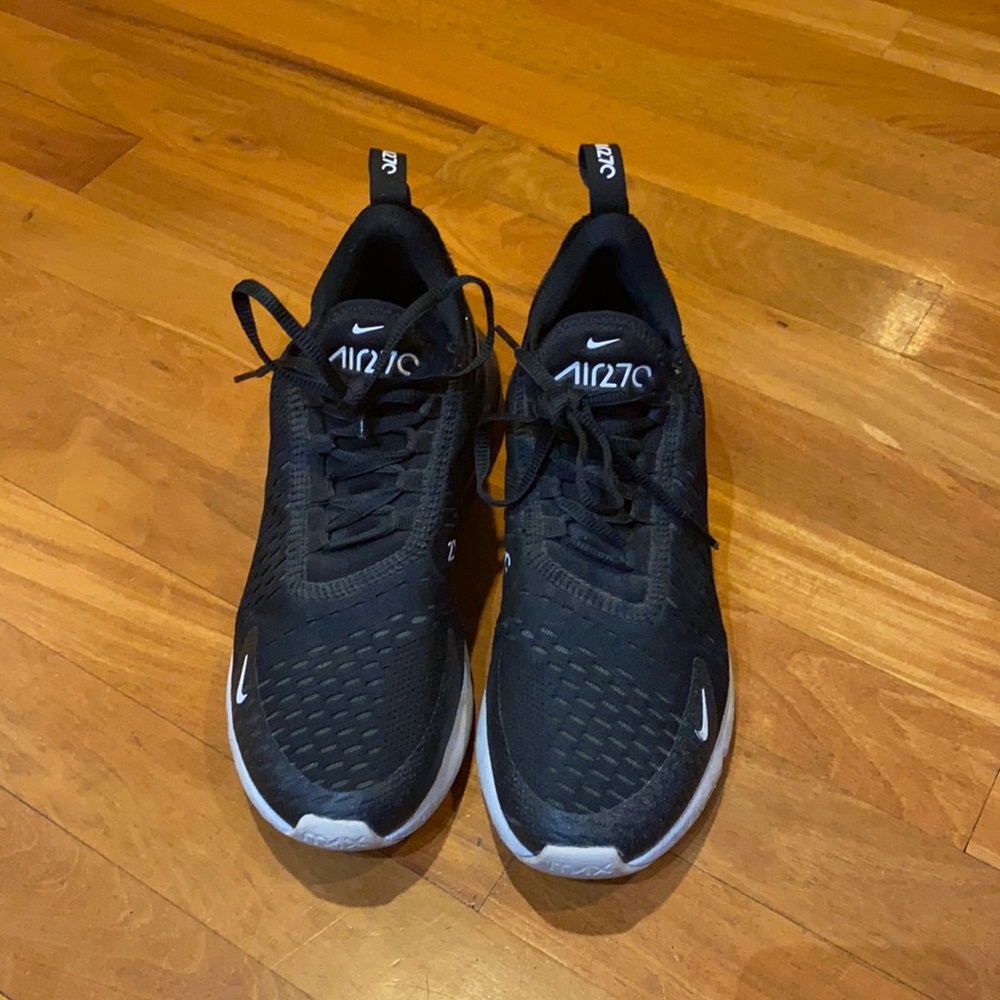 black air max 270